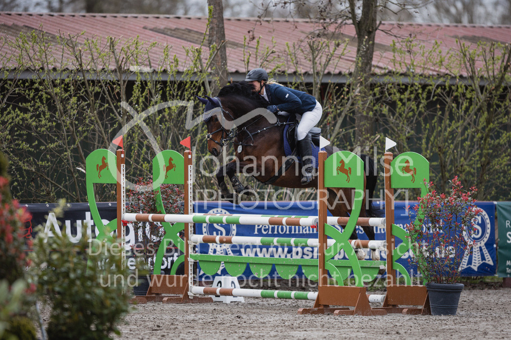 230411_Mühlen_03SprPf-L-378 | Deine schönsten Turniermomente als professionelle Fotos! Entdecke hochwertige Pferdesport-Fotografie im Online-Shop. Jetzt Fotos finden & bestellen!