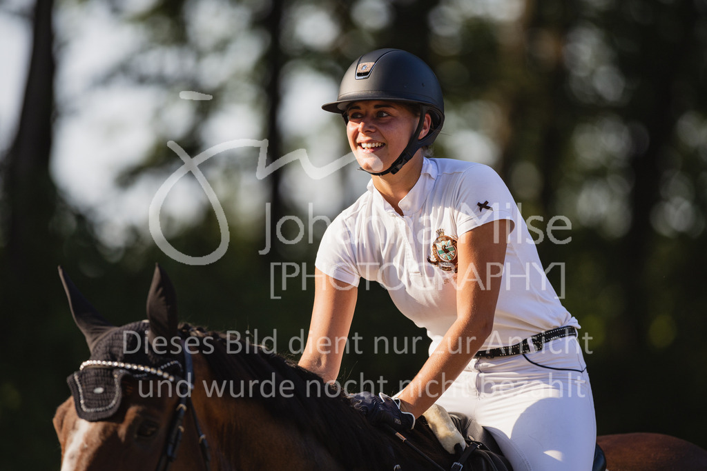 230823_Delbrueck_Stil-A1-154 | Deine schönsten Turniermomente als professionelle Fotos! Entdecke hochwertige Pferdesport-Fotografie im Online-Shop. Jetzt Fotos finden & bestellen!