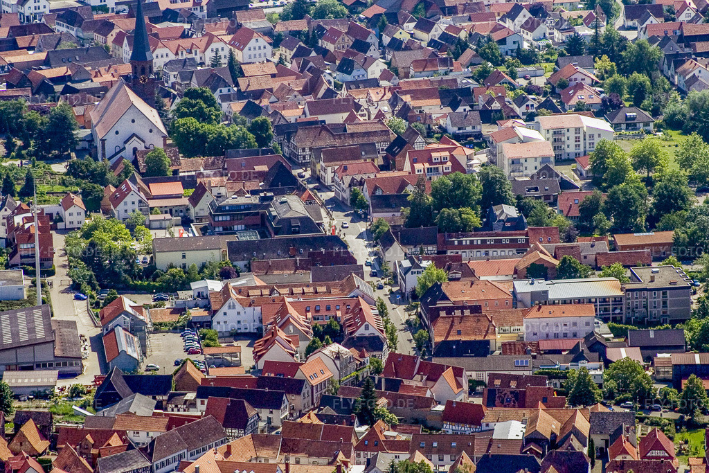 Luftbild: ob. Hauptstr in Herxheim bei Landau im Bundesland Rheinland-Pfalz in Deutschland. Foto: IMG_2260.jpg vom 03.06.2006 durch Werner Riehm/FLY-FOTO.de