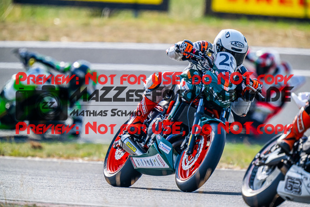 MaZZes_FotoMatrix_220722_9072 | TWIN