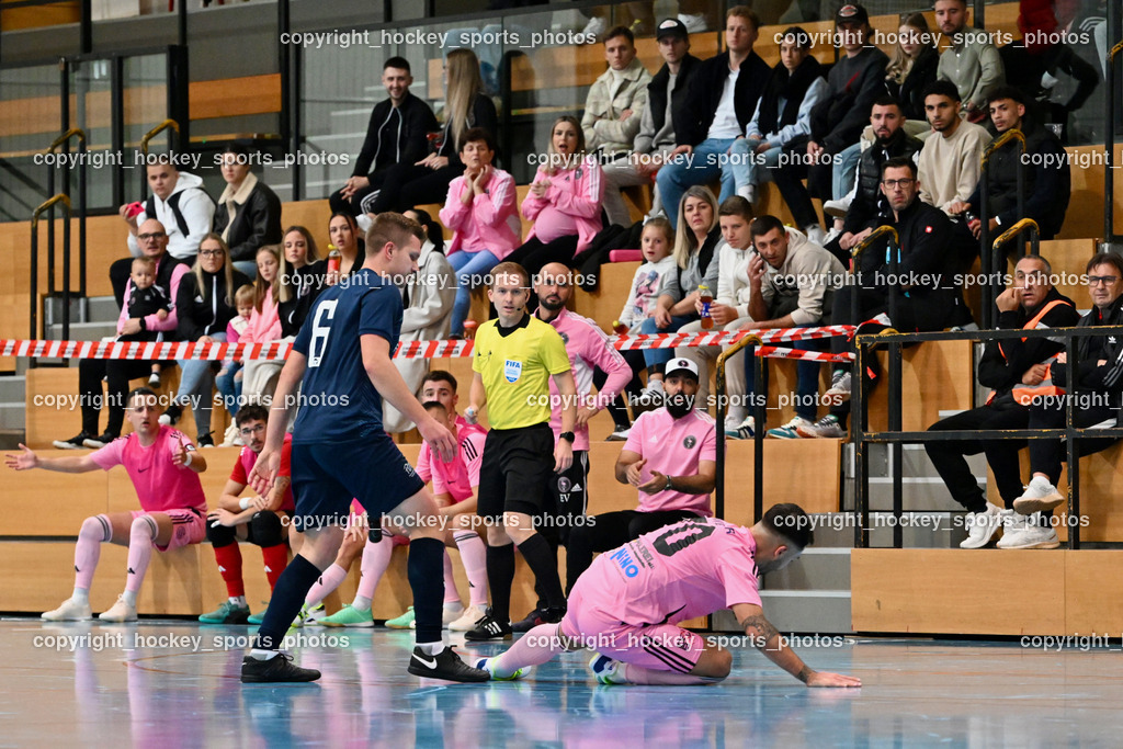 Carinthia Flamengo Futsal Club vs. LPSV-K | #6 Senad Huseinbasic LPSV-K, #70 Yosifov Svetlozar Angelov Carinthia Flamengo, Besucher Ballspielhalle Viktring, Carinthia Flamengo Futsal Club vs. LPSV-K, Carinthia Flamengo Futsal Club vs. LPSV-K am 03.11.2024 in Klagenfurt (Ballspielhalle Viktring), Austria, (Photo by Bernd Stefan)