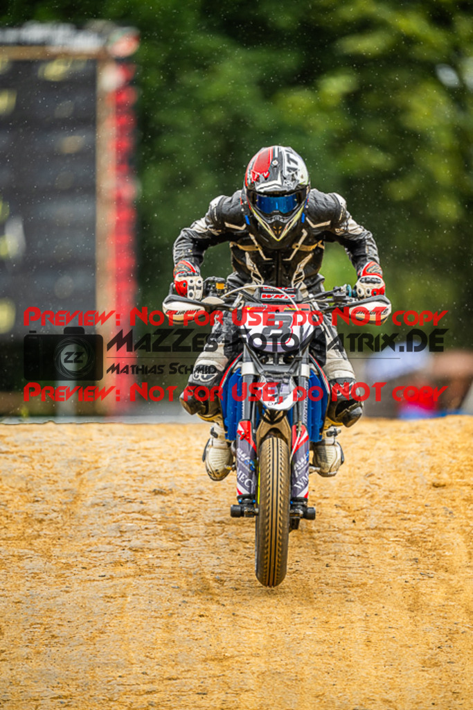 MaZZes_FotoMatrix_230701_1958 | S4