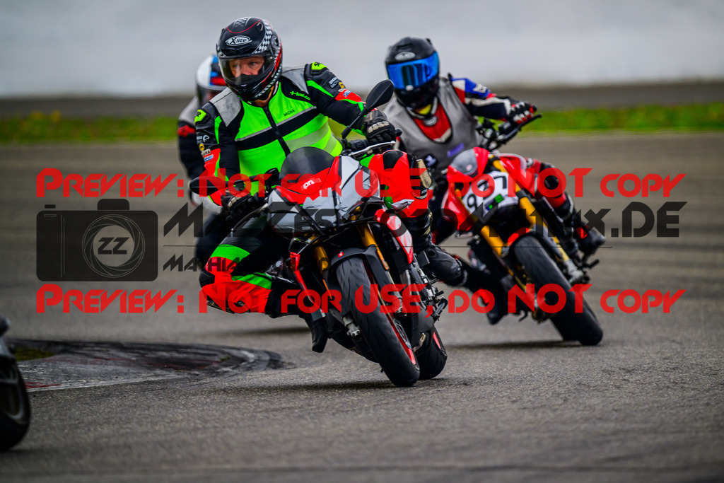 MaZZes_FotoMatrix_240717_6007705_2638 | INST