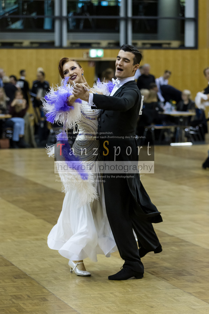 20241102_DC_HGR_Std_08868 | Tanzsportbilder, Standardtanz, Lateintanz, WDSF, DTV, LTVB, dancecomp, goc, hessen tanzt, blaues band der spree, walzer, tango, wiener walzer, slowfox, quickstepp, samba, rumba, cha-cha-cha, paso doble. jive, hd-kroft photography, turniertanzsport