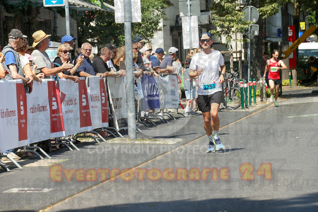 250621_1143_EX1_3862 | Sportfotografie im Rhein-Sieg Kreis, Köln, Bonn, NRW, Rheinland Pfalz, Hessen, etc. Unser Tätigkeitsfeld umfasst den Laufsport vom Volkslauf über den Marathon, Duathlon, Triathon bis zum Ultralauf wie Kölnpfad Ultra oder Schindertrail.