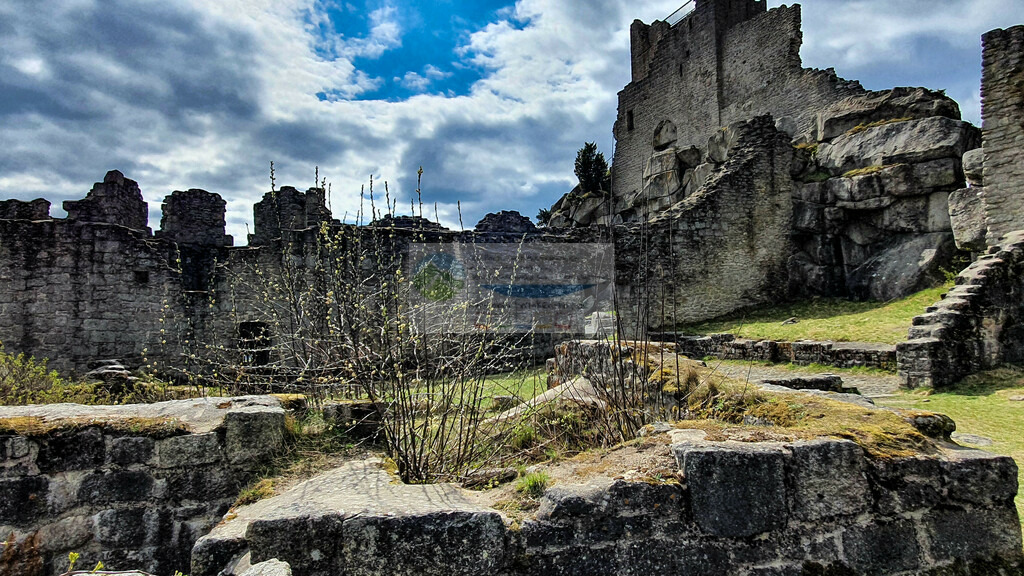Burg Flossenbürg Frühling | Impressionen rund um Hochfranken - Frankenwald - Fichtelgebirge - Realisiert mit Pictrs.com