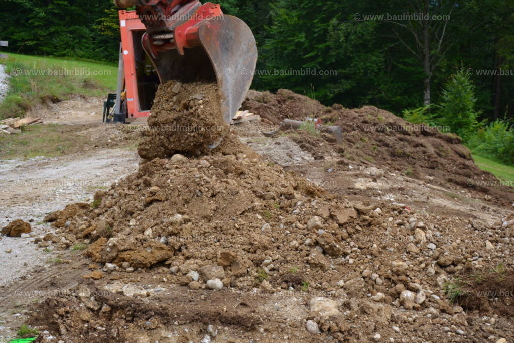bib-lg02-erdarbeiten-0021 | Nach LV-Leistungsgruppen sortierte Detailfotos über den Bau eines Hauses. Alle Hausbau-Bilder direkt vom Urheber und Autor der Website Haus-Selber-Bauen.com