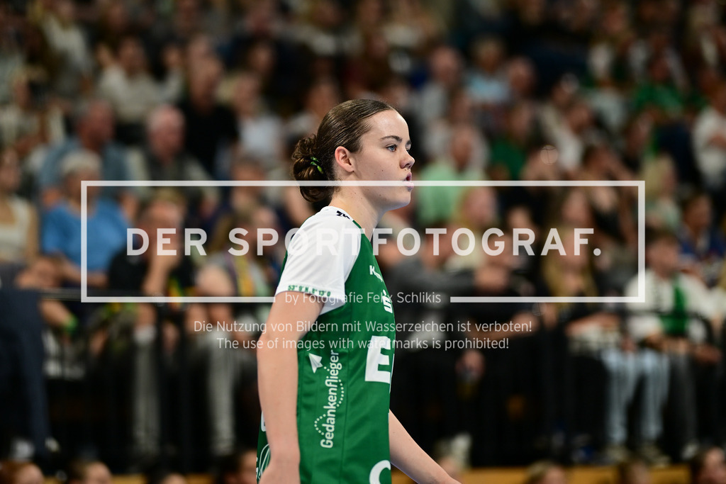 Handball I Frauen I Saison 2025-2026 I 1. HBF I 1. Spieltag I VfL Oldenburg - BSV Sachsen Zwickau I 08780 | Der Sportfotograf. - Realisiert mit Pictrs.com