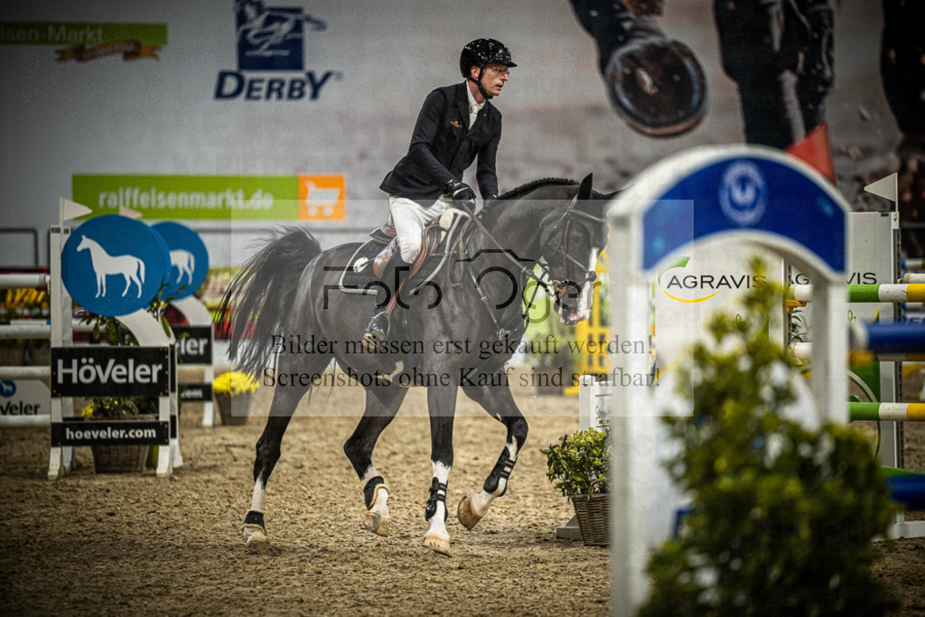 DOS_2928 | Entdecke hochwertige Reitturnierfotos von Foto Oger. Professionell, emotional und authentisch – jetzt Lieblingsmomente im Shop bestellen.Deutschlandweite Turnierfotografie. - Realisiert mit Pictrs.com