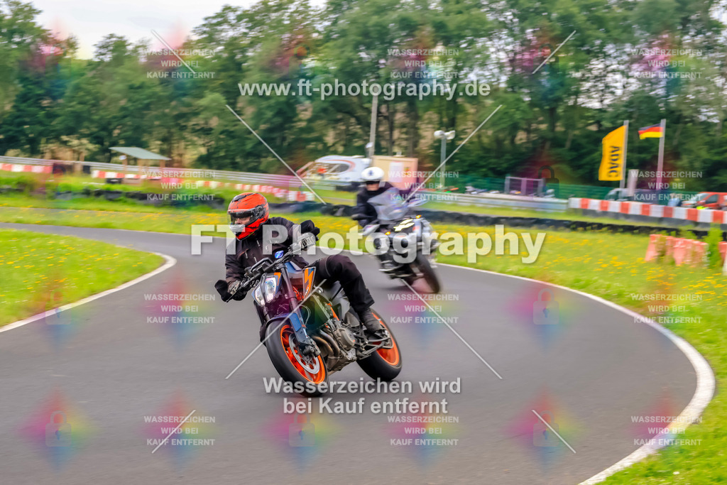 VBK-7100 | Hier findet Ihr Bilder von Touristenfahrten auf der Nürburgring Nordschleife oder von anderen Veranstaltungen die ich besucht habe. Viel Spass beim Durch Schauen 