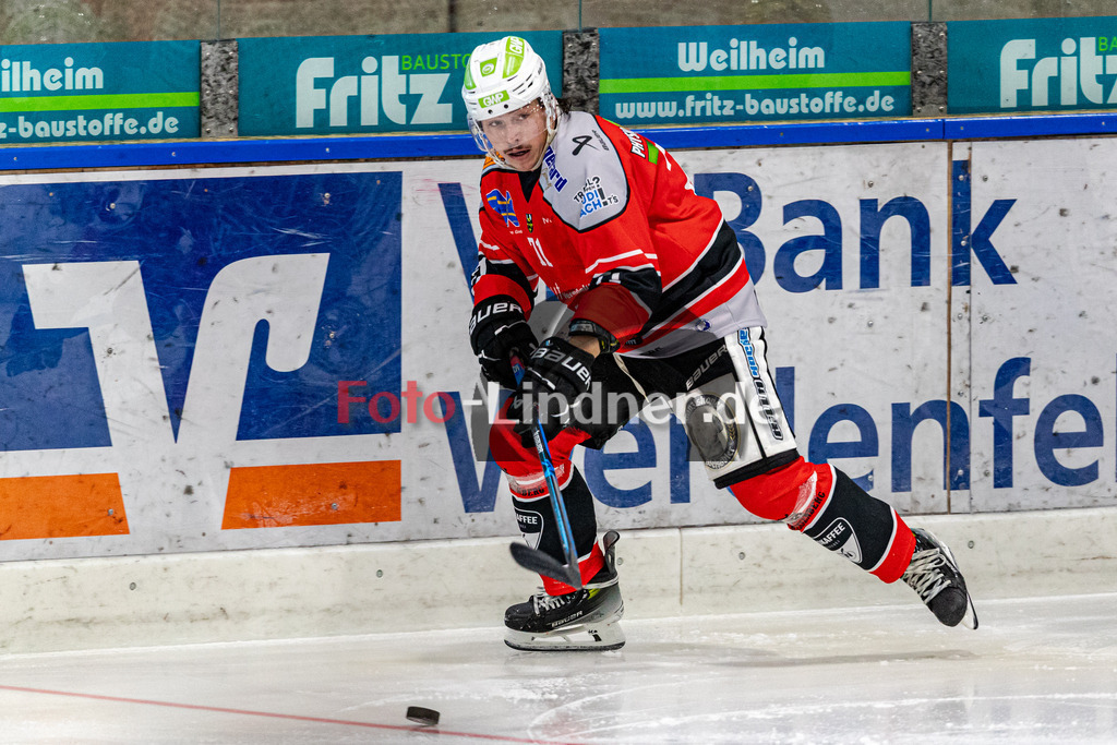 TSV Peißenberg Miners vs ESC River Rats Geretsried | Eishockey Bayernliga 2023/2024, TSV Peißenberg Miners vs ESC River Rats Geretsried,
Manuel SINGER (Miners 71) in Aktion,
2023-10-15 in Peißenberg (Eisstadion)
71 Manuel SINGER (Miners 71)
Copyright: WolfgangxLindner foto-lindner.de