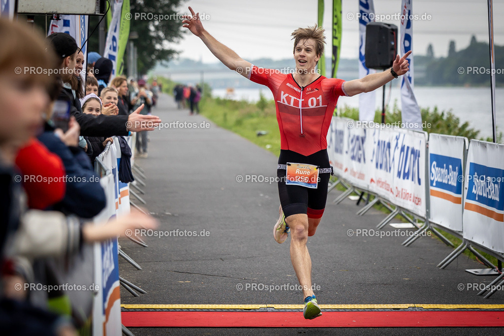 Stadionlauf Köln, 02.06.2024 | Impressionen von Stadionlauf Köln am 02.06.2024 rund um das RheinEnergie-Stadion in Koeln-Müngersdorf.