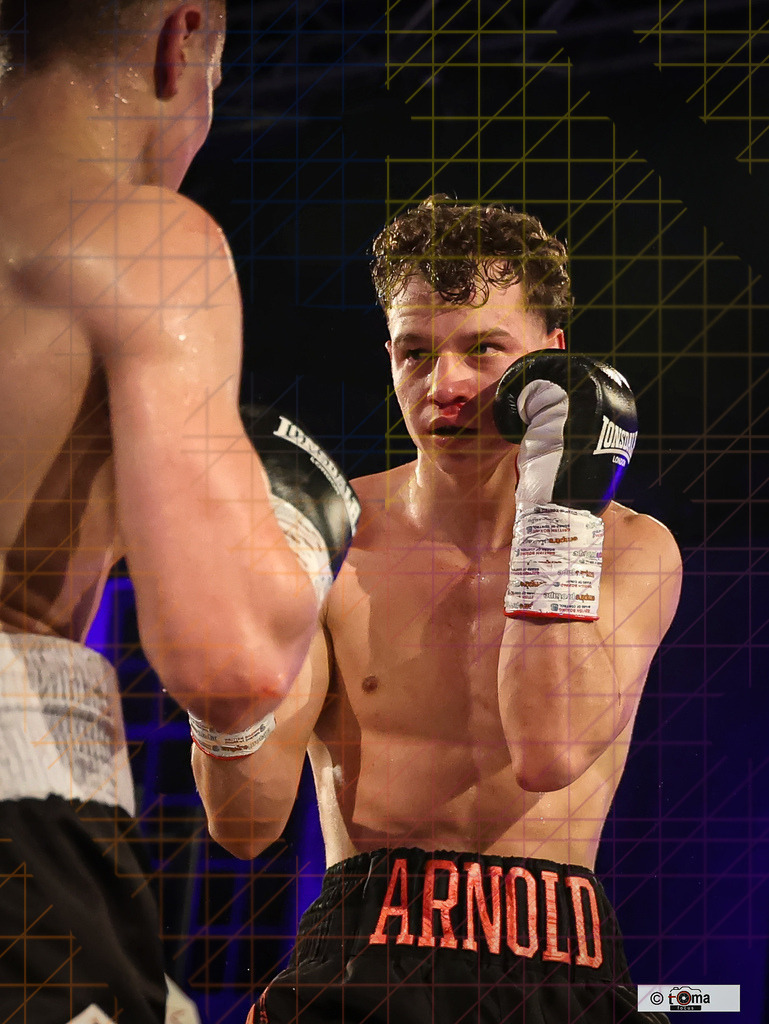 Domenik Arnold erster WM KAmpf 02 2026 tomafocus TB00142 | professionelle Sport- und Eventfotografie von Tomafocus – dynamische Bilder, emotionale Momente und hochwertige Aufnahmen für jeden Anlass. - Realisiert mit Pictrs.com