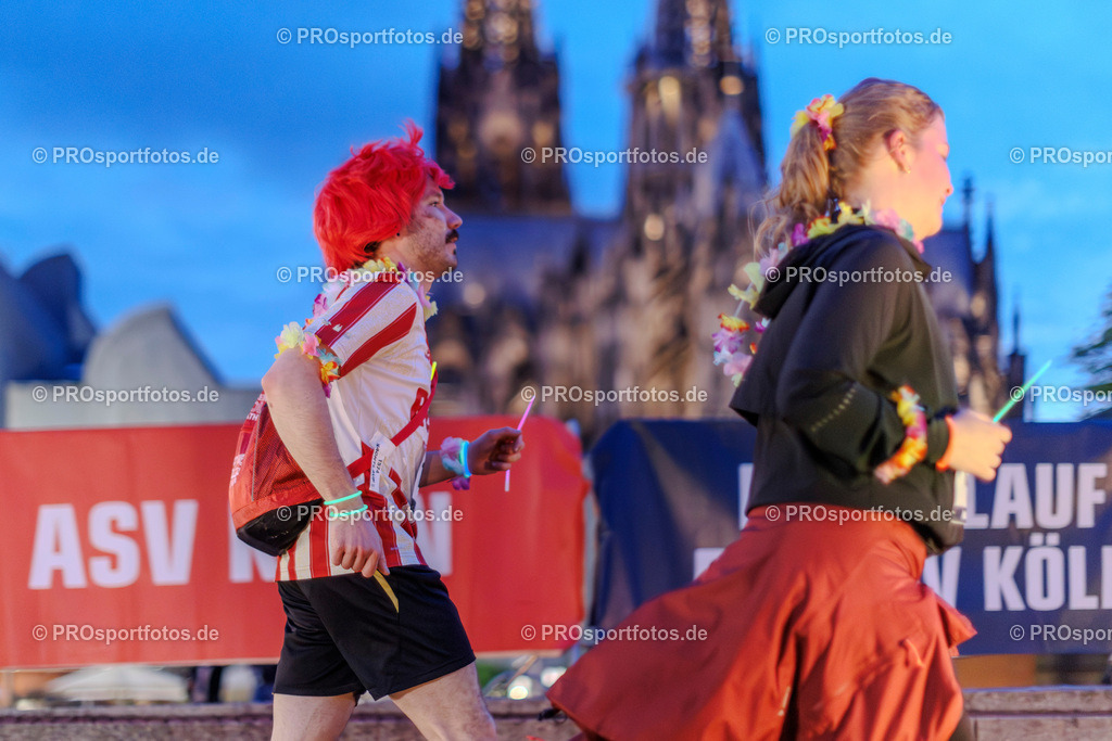 23. Nachtlauf des ASV Koeln; Koeln, 13.05.26 | Impressionen vom 23. Nachtlauf des ASV Koeln am 13.05.26 in der  von Koeln (Deutschland). Foto: BEAUTIFUL SPORTS/Bernd Hoffmann
