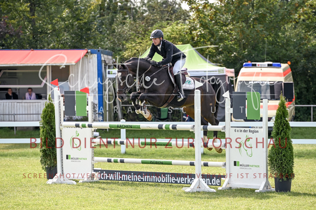 Schugtsche-Düren.2024-10.Springprf.M_-17 | Schugtsche Fotografie - Realisiert mit Pictrs.com