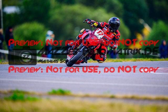 MaZZes_FotoMatrix_240914_6007705_0293 | TWINCUP