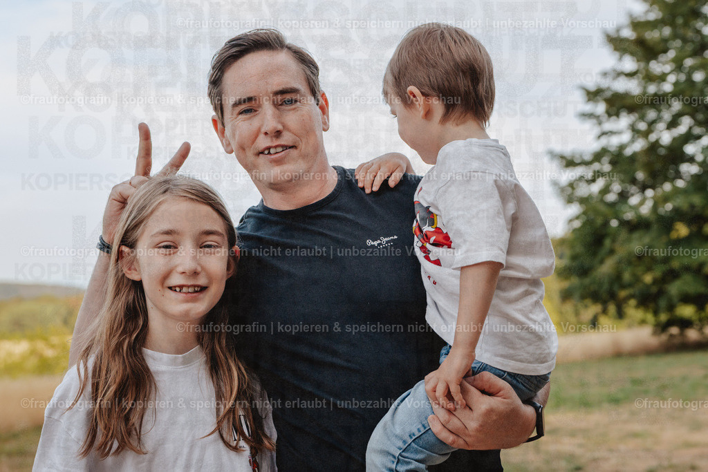 Fraufotografin_O3A3068 | Isabelle Schiminski ist ein Kitafotograf für Wiesbaden, Rheingau, Kiedrich, Untertaunus, Bad Schwalbach, Taunusstein und Mainz