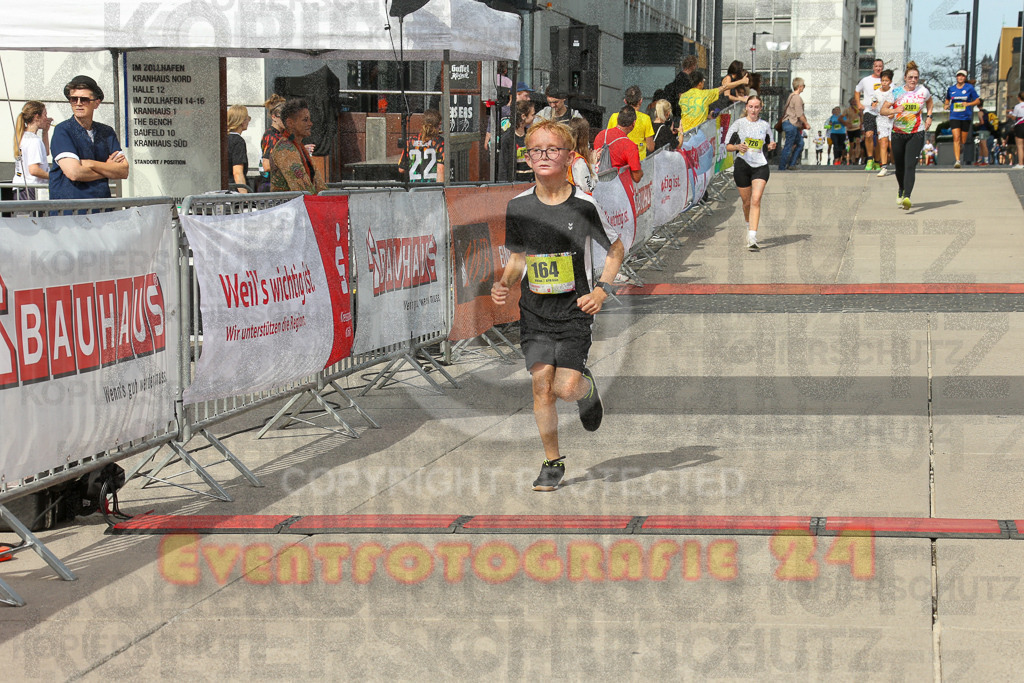 250920_1331_EX1_5226 | Sportfotografie im Rhein-Sieg Kreis, Köln, Bonn, NRW, Rheinland Pfalz, Hessen, etc. Unser Tätigkeitsfeld umfasst den Laufsport vom Volkslauf über den Marathon, Duathlon, Triathon bis zum Ultralauf wie Kölnpfad Ultra oder Schindertrail.