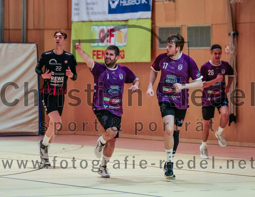 2023-11-26_090_SpVgg_Altenerding_gegen_TSV_1861_Mainburg | Erding, Deutschland, 26.11.2023:
Handball, Bezirksoberliga Männer 2023 / 2024, 9. Spieltag, SpVgg Altenerding gegen TSV 1861 Mainburg, Endergebnis: 34:20

Sebastian Rauscher (TSV 1861 Mainburg, #22), Christian Loris (SpVgg Altenerding, #11), Niklas Fleps (SpVgg Altenerding, #17)

Foto: Christian Riedel / fotografie-riedel.net