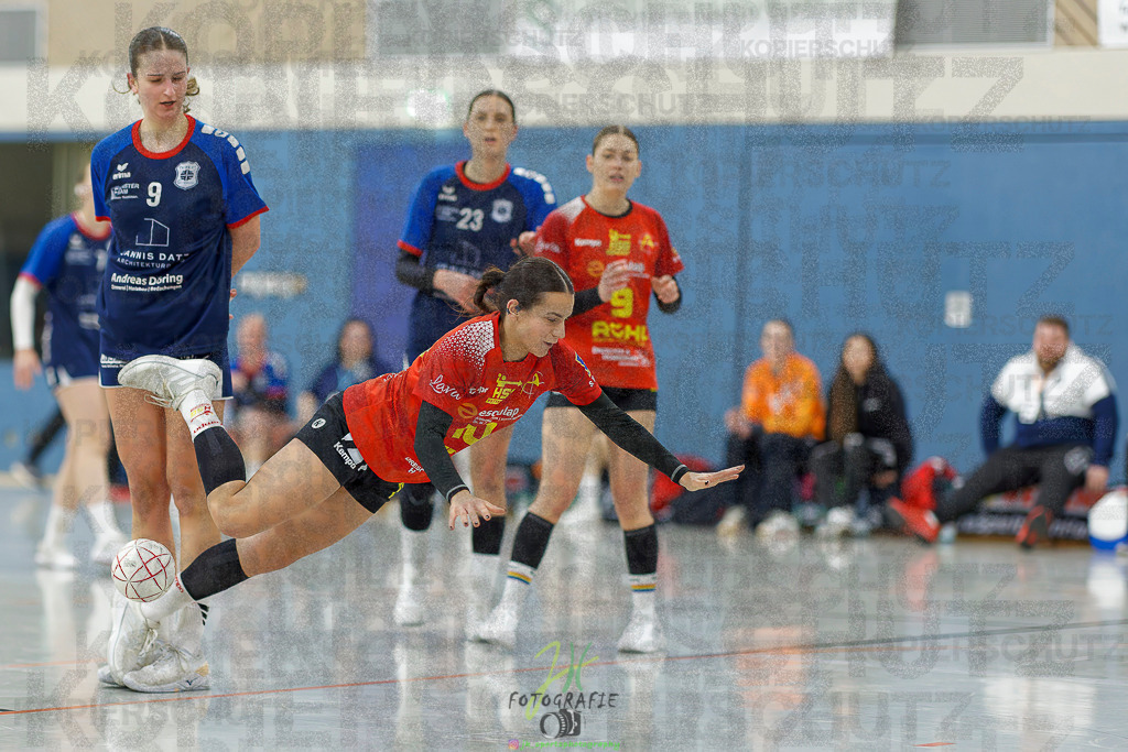 Frauen Regionalliga (HHV); HSG Wettenberg - TV Hüttenberg | Frauen Regionalliga (HHV); HSG Wettenberg - TV Hüttenberg am 06.12.2025 in Launsbach (Wettenberg) (Halle GS Launsbach (Wettenberg))Photo © 2025 - Jörg Heinrich - Realisiert mit Pictrs.com