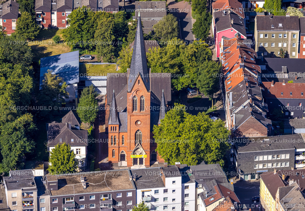 Gelsenkirchen220801344 | Luftbild, Neues Pumpwerk-Gebäude der Emschergenossenschaft nahe der Sutumer Brücken auf der Schleuseninsel zwischen Rhein-Herne-Kanal und Fluss Emscher, Schalke-Nord in Gelsenkirchen, Ruhrgebiet, Nordrhein-Westfalen, Deutschland