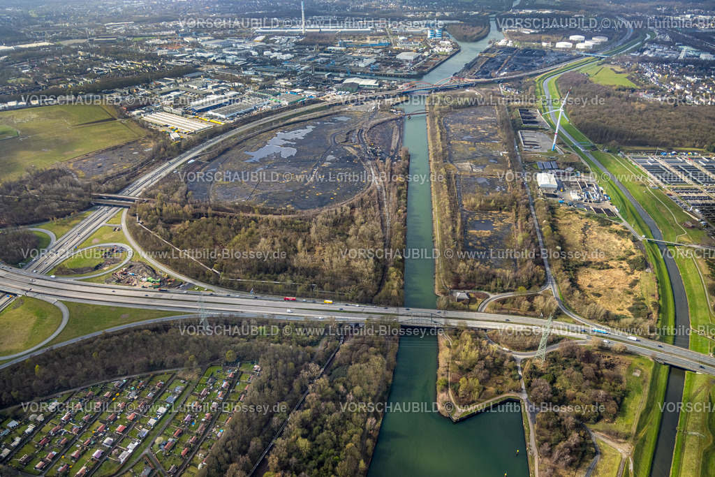 Essen260305940FreiheitEmscher | Luftbild, „Freiheit Emscher“ großes interkommunalen Stadtentwicklungsprojekte in NRW, von Essen, Bottrop und RAG Montan Immobilien, 1.700 Hektar, inklusive 150 Hektar ehemaliger Bergbauflächen, entsteht bis ca. 2030 ein neuer, nachhaltiger urbaner Raum für innovat, , Karnap, Essen, Ruhrgebiet, Nordrhein-Westfalen, Deutschland