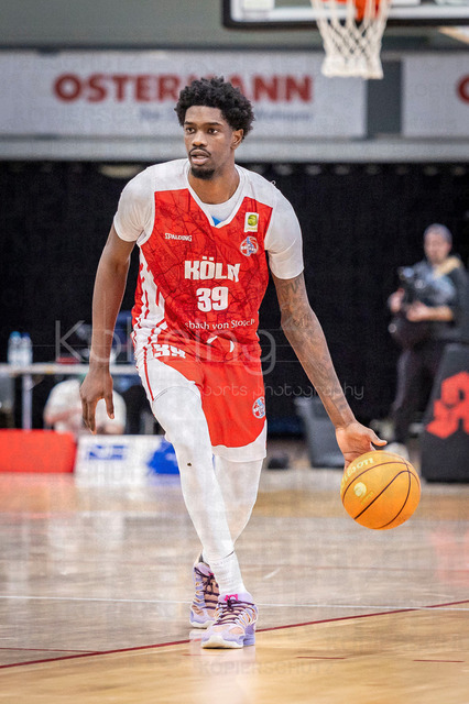 Barmer 2. Basketball Bundesliga ProA: Bayer Giants Leverkusen vs. RheinStars Koeln, 04.04.26 | Leverkusen, 04.04.26 - Kenny Andre Baptiste (RheinStars Köln, 39) während des Spiels der Barmer 2. Basketball Bundesliga ProA: Bayer Giants Leverkusen vs. RheinStars Koeln in der Ostermann Arena in Leverkusen.