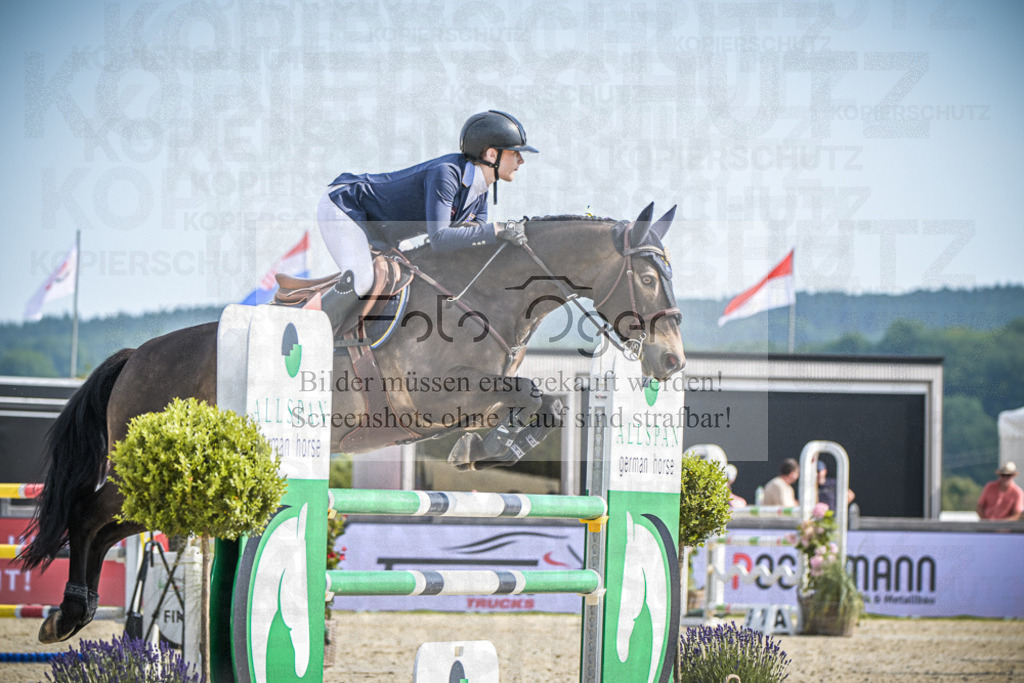 DOS_9661 | Entdecke hochwertige Reitturnierfotos von Foto Oger. Professionell, emotional und authentisch – jetzt Lieblingsmomente im Shop bestellen.Deutschlandweite Turnierfotografie. - Realisiert mit Pictrs.com