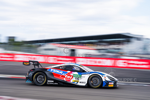 DTM525_080816132100360GT_GT | DTM, 9. + 10. Rennen Nürburgring 2025 - Foto: Gruppe C Photography; #16 McLaren 720S GT3 Evo, Dörr Motorsport: Timo Glock - Realisiert mit Pictrs.com