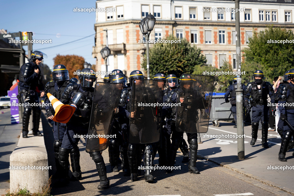 _B7A0477 | manifestation de lycéens à Strasbourg, le 6 octobre 2026, dans le cadre d’un mouvement national de protestation contre les conditions d’apprentissage. - Realisiert mit Pictrs.com