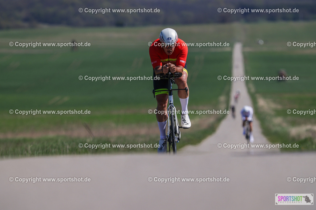 368A3038 | Neusiedlersee Radmarathon 2026@sportshot_your_pictrs #yourpictures#roadtowm2029 #nrm #neusiedlerseeradmarathon #neusiedlersee #neusiedlerseetourismus #burgenland #mörbisch #nrm26 #burgenlandtourismus #voglundco #poweredbyburgenlandtourismus #radsport #rad #marathon #ucigranfondo #visitburgenland #ucigranfondoworldseries