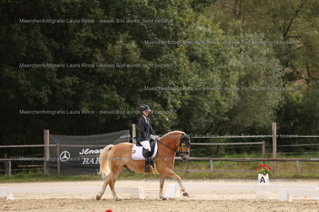 HG9A0643 | laurarinckfotografie - Realisiert mit Pictrs.com