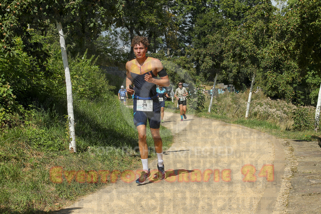 250824_1231_EX1_9602 | Sportfotografie im Rhein-Sieg Kreis, Köln, Bonn, NRW, Rheinland Pfalz, Hessen, etc. Unser Tätigkeitsfeld umfasst den Laufsport vom Volkslauf über den Marathon, Duathlon, Triathon bis zum Ultralauf wie Kölnpfad Ultra oder Schindertrail.