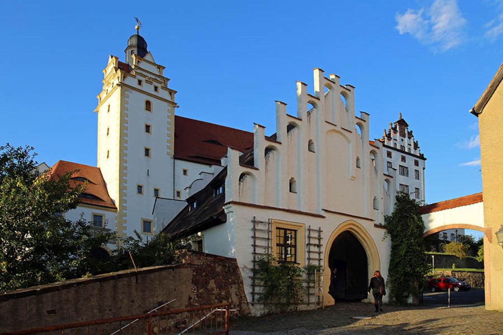 Colditz - Schloss Colditz | Entdecke über 20 Kategorien Leipzig-Motive: Foto-Downloads, hochwertige Poster, Leinwand- & Fine-Art-Prints. Jetzt Lieblingsfoto im Bildlexikon Leipzig Shop bestellen!