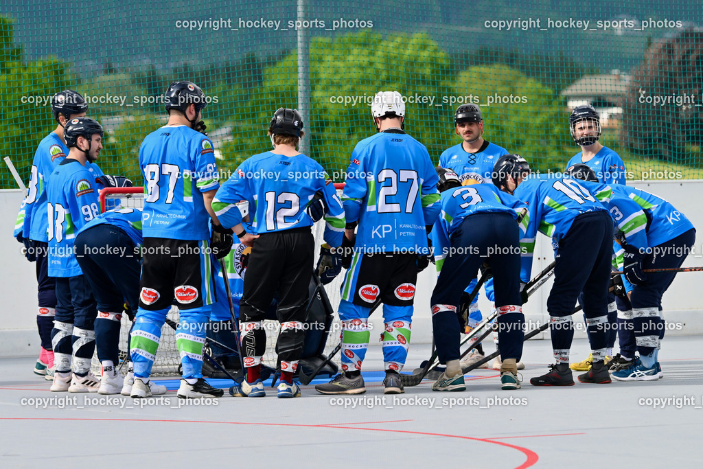 SV ASKÖ Ballhockey Villach vs. Ultras Spittal | ASKÖ Ballhockey Villach Mannschaft, SV ASKÖ Ballhockey Villach vs. Ultras Spittal, SV ASKÖ Ballhockey Villach vs. Ultras Spittal am 10.05.2026 in Villach (Alpen Arena ), Austria, (Photo by Bernd Stefan)