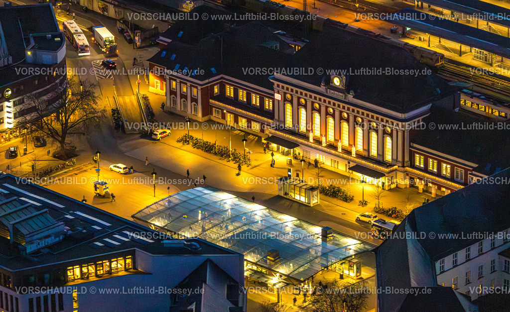 Hamm251201627Weihnachtsmarkt | Luftbild Hauptbahnhof Hamm, Mitte Stadtbezirk Mitte, Hamm, Ruhrgebiet, Nordrhein-Westfalen, Deutschland