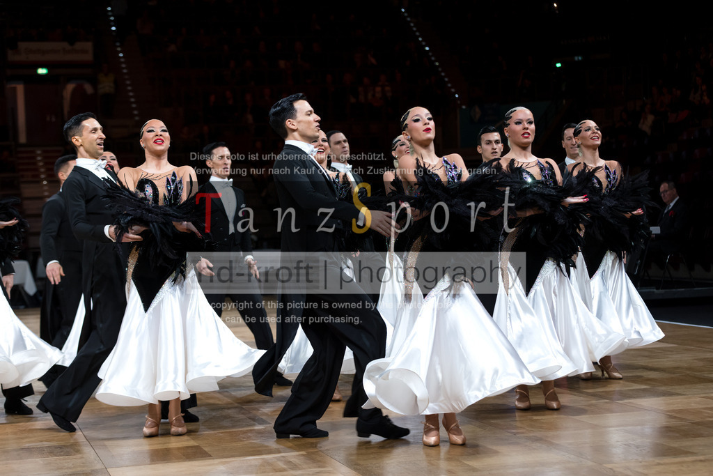 20241109_DM-Formationen_Vorrunde_2701 | Tanzsportbilder, Standardtanz, Lateintanz, WDSF, DTV, LTVB, dancecomp, goc, hessen tanzt, blaues band der spree, walzer, tango, wiener walzer, slowfox, quickstepp, samba, rumba, cha-cha-cha, paso doble. jive, hd-kroft photography, turniertanzsport
