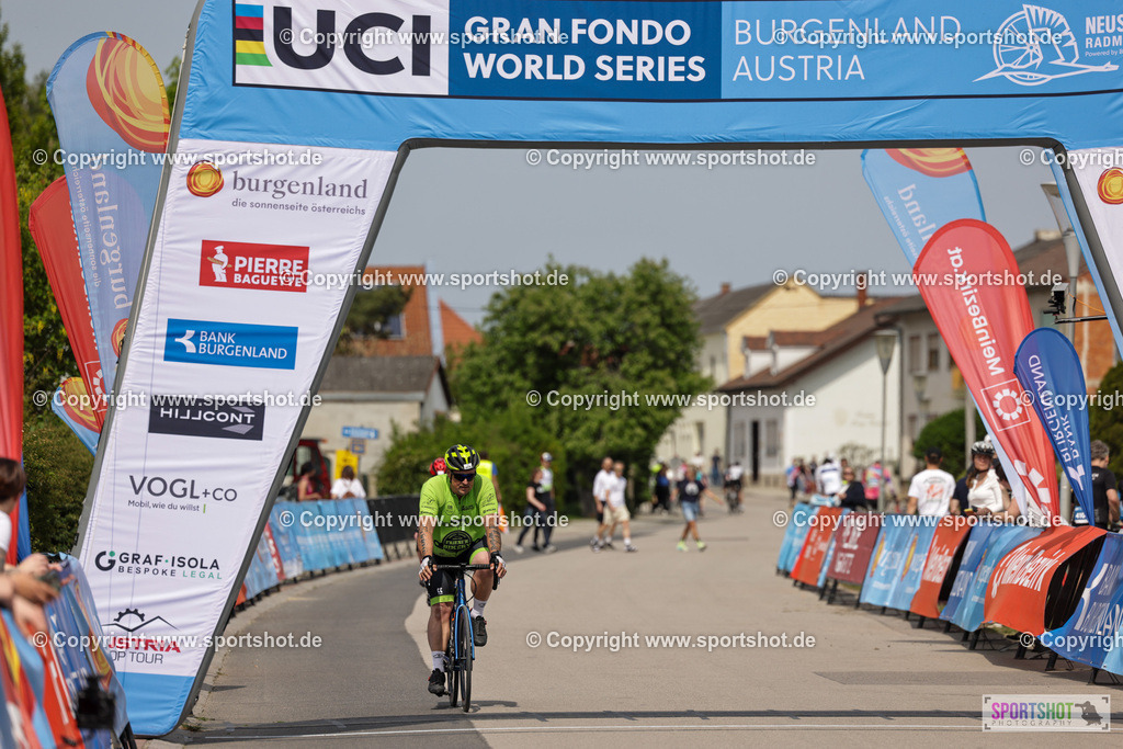VJ__9678 | Neusiedlersee Radmarathon 2026@sportshot_your_pictrs #yourpictures#roadtowm2029 #nrm #neusiedlerseeradmarathon #neusiedlersee #neusiedlerseetourismus #burgenland #mörbisch #nrm26 #burgenlandtourismus #voglundco #poweredbyburgenlandtourismus #radsport #rad #marathon #ucigranfondo #visitburgenland #ucigranfondoworldseries
