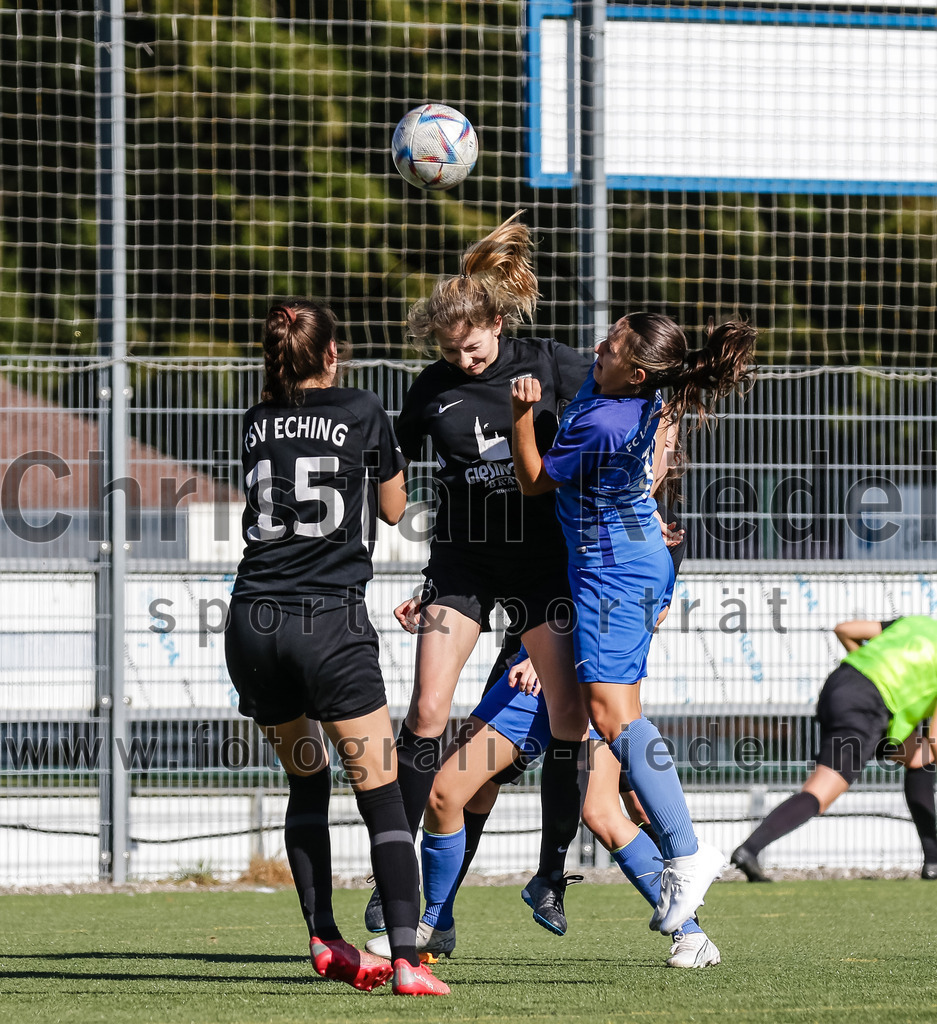 2023-10-21_014_FC_Langengeisling_gegen_TSV_Eching | Erding, Deutschland, 21.10.2023:
Fußball, Bezirksoberliga 2023 / 2024, 8. Spieltag, FC Langengeisling gegen TSV Eching, Endergebnis: 0:0

Anika Aberl (TSV Eching, #15), Julia John (FC Langengeisling, #10)

Foto: Christian Riedel / fotografie-riedel.net