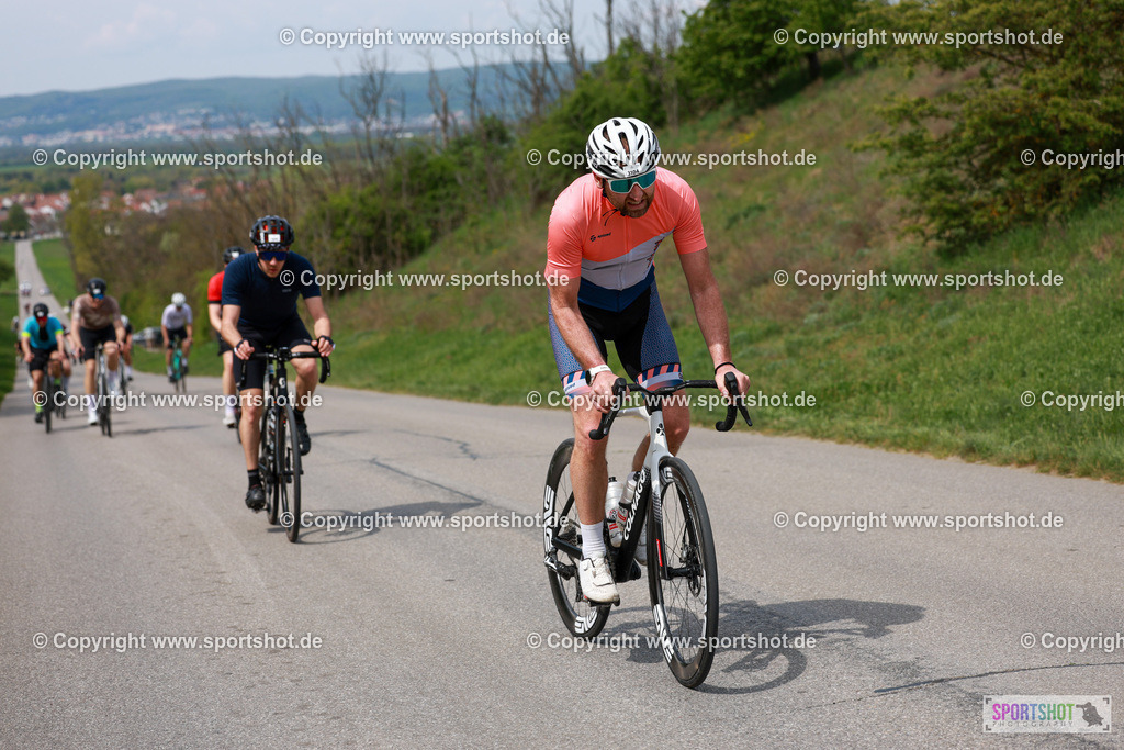 392_AR6_0337 | Neusiedlersee Radmarathon 2026@sportshot_your_pictrs #yourpictures#roadtowm2029 #nrm #neusiedlerseeradmarathon #neusiedlersee #neusiedlerseetourismus #burgenland #mörbisch #nrm26 #burgenlandtourismus #voglundco #poweredbyburgenlandtourismus #radsport #rad #marathon #ucigranfondo #visitburgenland #ucigranfondoworldseries