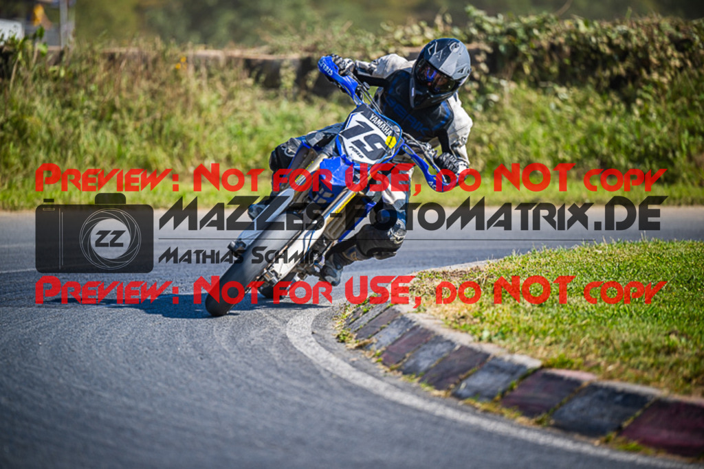 MaZZes_FotoMatrix_230916_6156 | S4