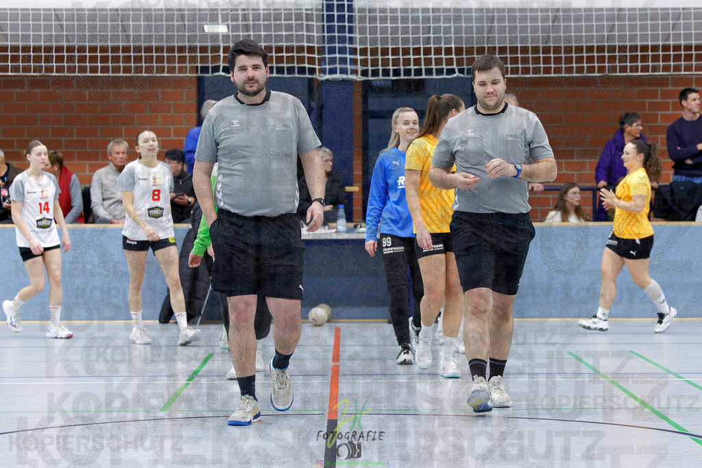 Frauen Oberliga Mitte (HHV); HSG Eibelshausen/Ewersbach - HSG Wettenberg II | Frauen Oberliga Mitte (HHV); HSG Eibelshausen/Ewersbach - HSG Wettenberg II am 13.12.2025 in Steinbrücken (Sporthalle am Hammerweiher)Photo © 2025 - Jörg Heinrich - Realisiert mit Pictrs.com