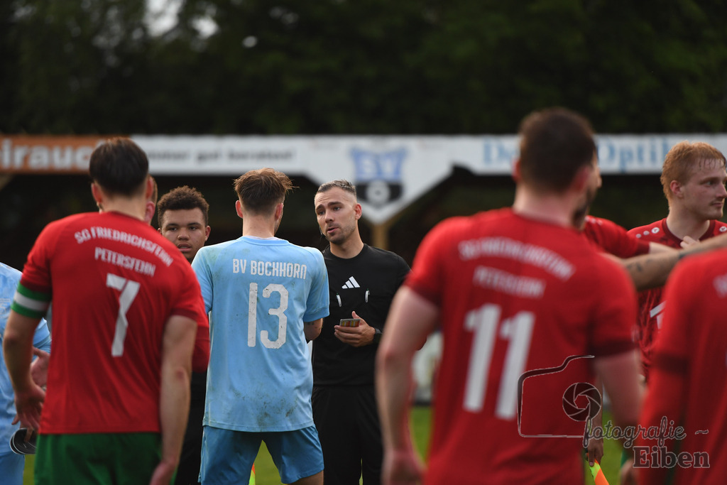 BV Bockhorn-SG FriPe | Relegation zur Kreisliga; BV Bockhorn (blau)-SG FriPe (rot) am 05.06.2025 in Oldenburg/Ofenerdiek (Lagerstraße), Photo: Philip Eiben 2025 - Realisiert mit Pictrs.com