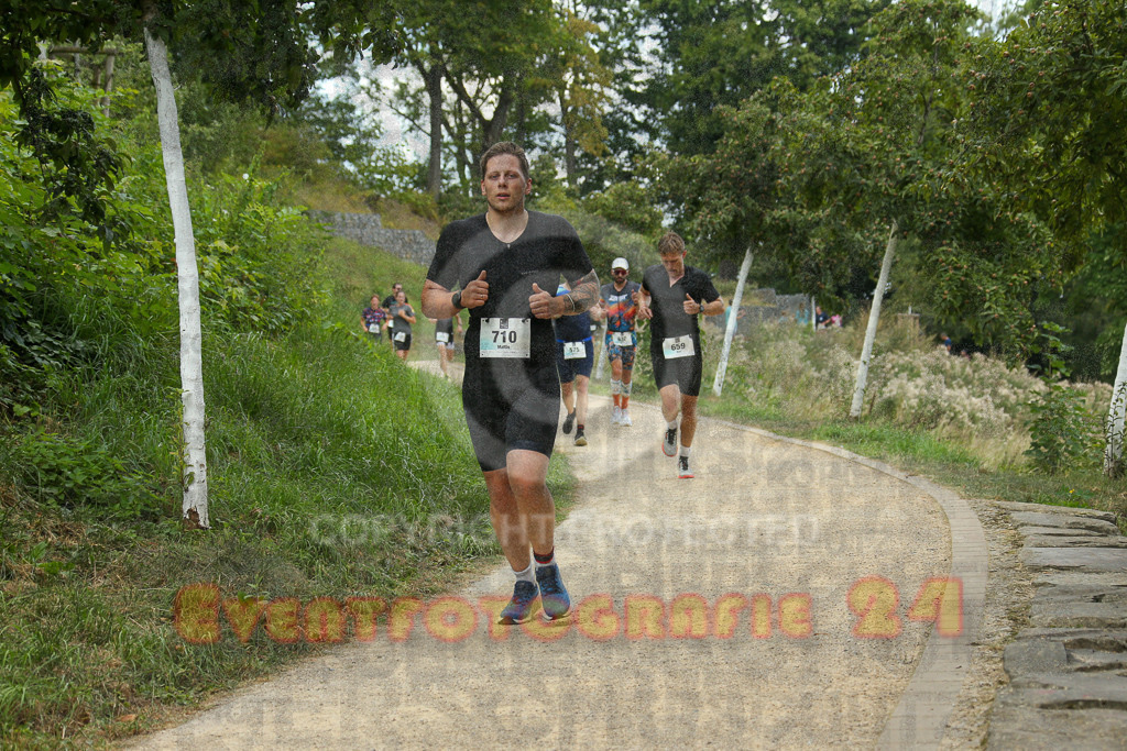 250824_1422_EX1_5976 | Sportfotografie im Rhein-Sieg Kreis, Köln, Bonn, NRW, Rheinland Pfalz, Hessen, etc. Unser Tätigkeitsfeld umfasst den Laufsport vom Volkslauf über den Marathon, Duathlon, Triathon bis zum Ultralauf wie Kölnpfad Ultra oder Schindertrail.
