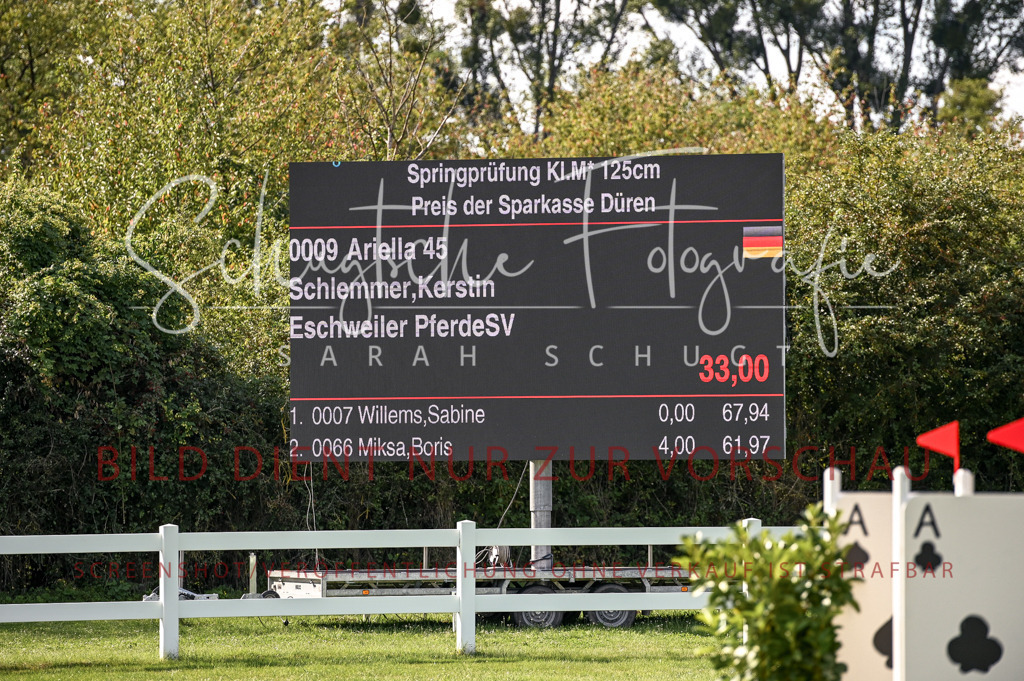 Schugtsche-Düren.2024-10.Springprf.M_-32 | Schugtsche Fotografie - Realisiert mit Pictrs.com