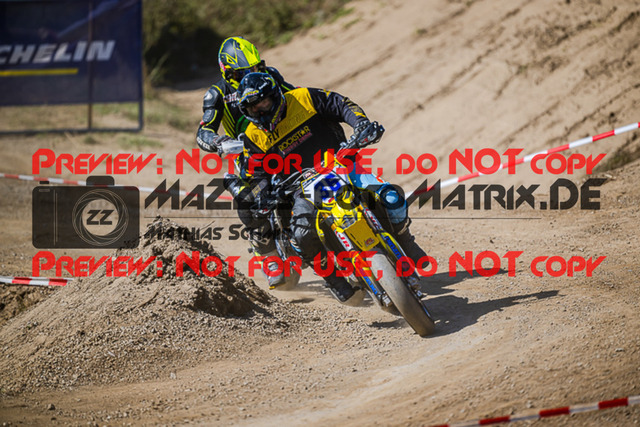 MaZZes_FotoMatrix_220904_7878 | S3