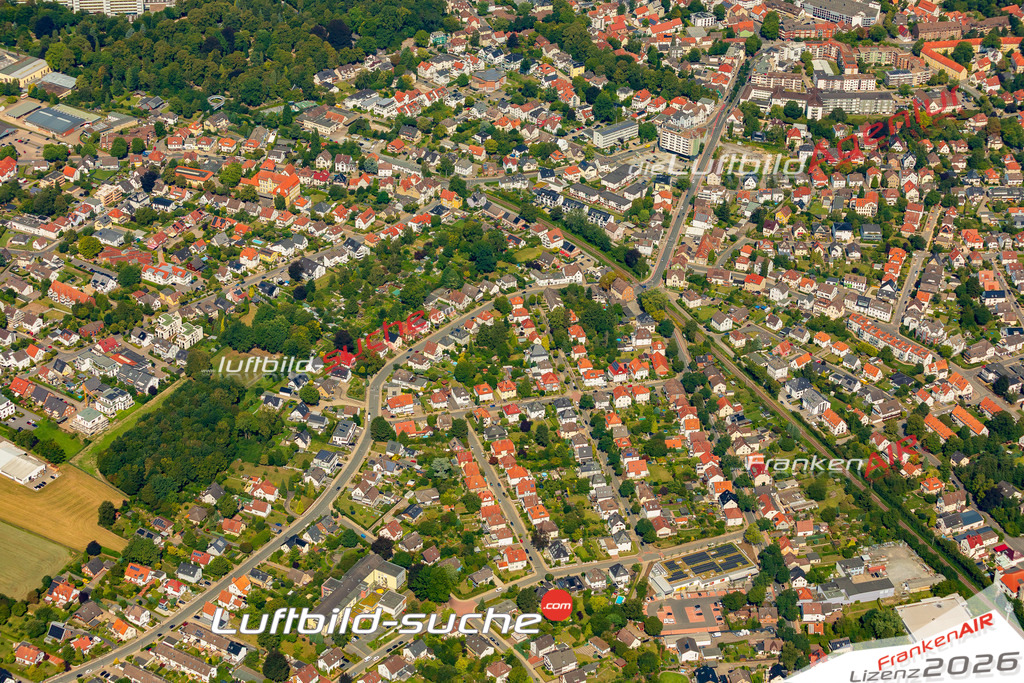 Luftaufnahme der Stadt Herford - Die Luftaufnahme wurde 2025 vom UL-Flugzeug heraus erstellt ( keine Drohne ) - Hochauflösende Luftaufnahme - für professionelle Ausdrucke geeignet. Die Geschenkidee !Hier alle&nbsp;Infos zur Lizenzierung der LuftaufnahmeWir fliegen auch dieses Jahr wieder in Ihre Region um Luftbilder zu erstellen.- Luftbild anfragen