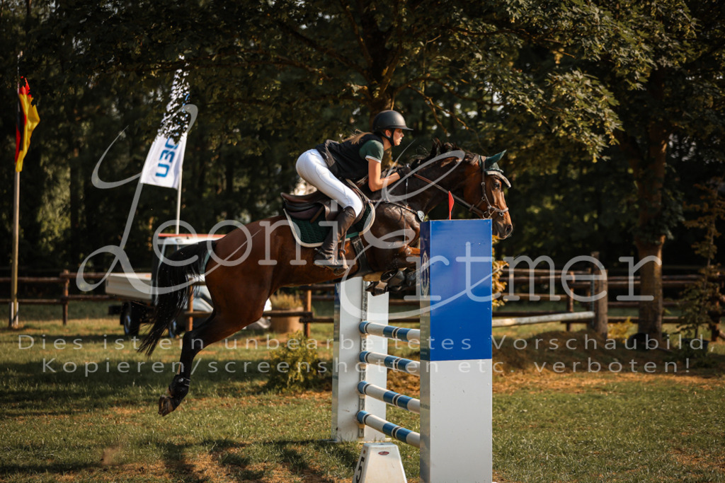 14.FrPfL00126 | Leoni Ertmer Photography - Realisiert mit Pictrs.com