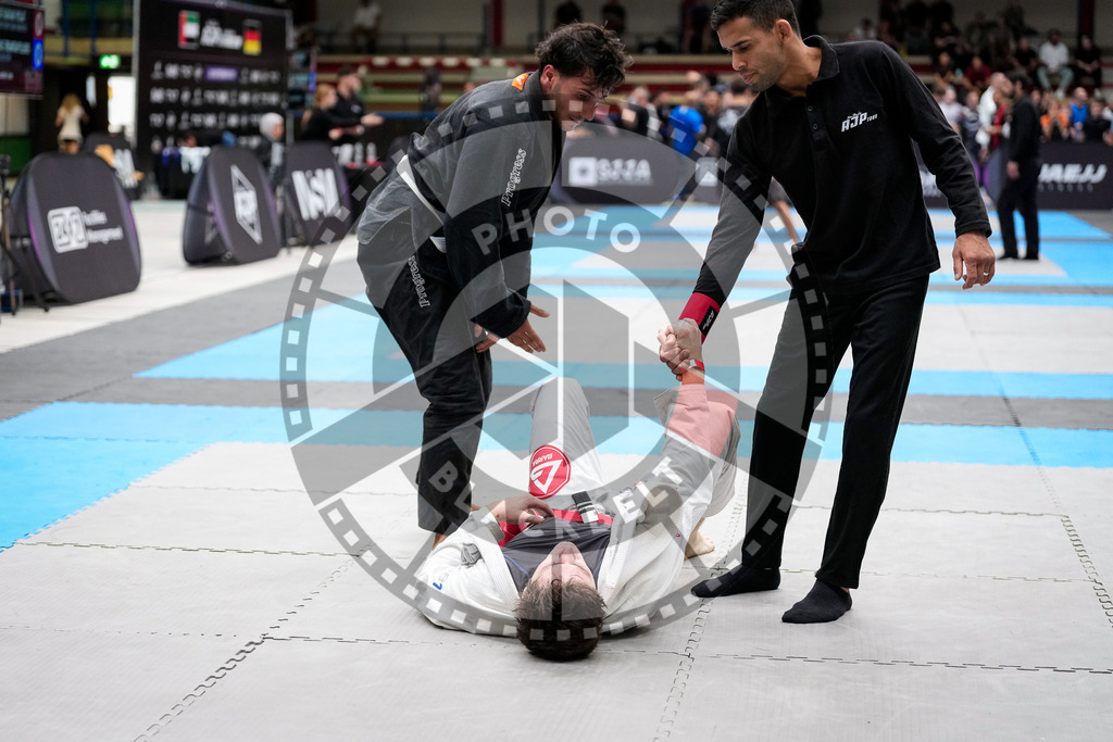 20250920PBB3728 | Athletes compete during the AJP Tour Hamburg International Jiu-Jitsu Championship, on September 20, 2025 in Hamburg, Germany. © Chiara Dazi / photoblackbelt