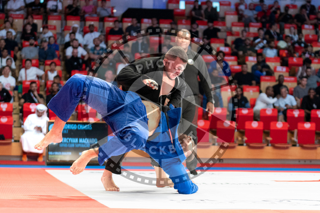 20231106PBB1995 | Fighters compete during the AJP World Master Championship in the Mubadala Arena in Abu Dhabi, Arab United Emirates, on November 6, 2023.
